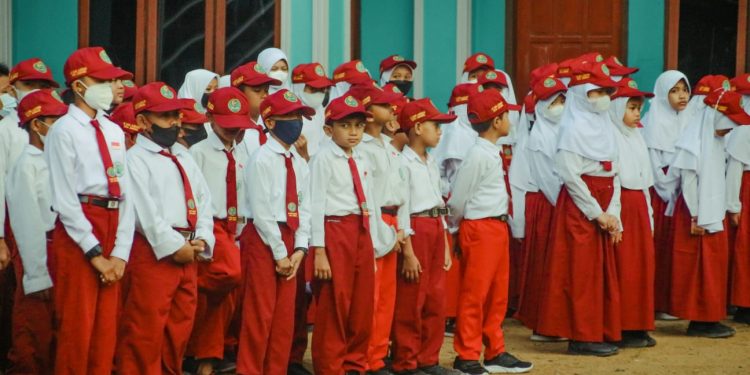 Kemendikdasmen umumkan perubahan kebijakan PPDB menjadi SPMB. /Foto: Unsplash.com/Syahrul Alamsyah Wahid