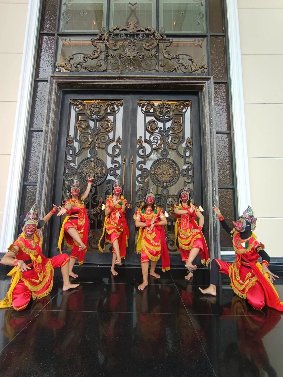 Tari Topeng