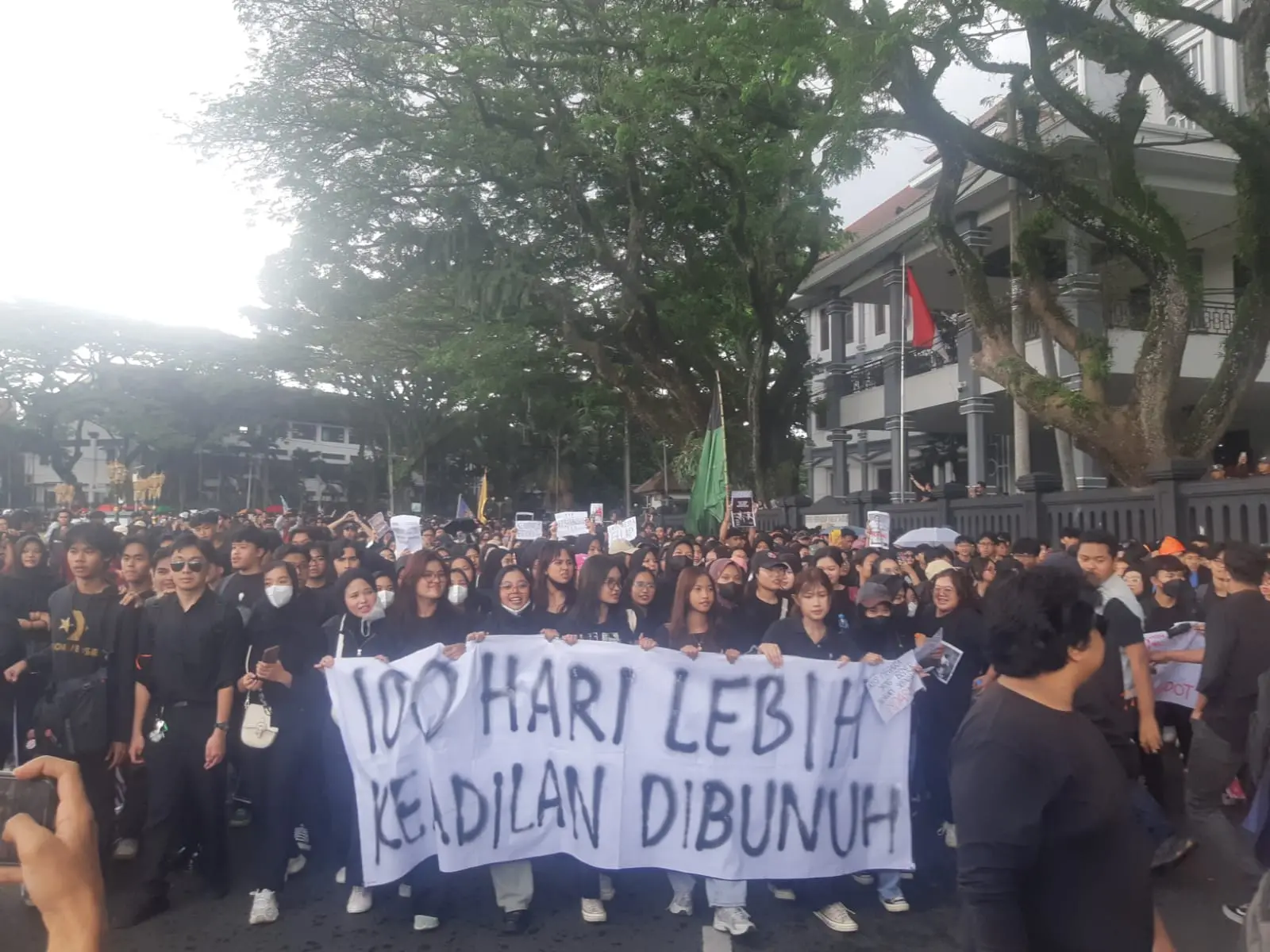 Aksi Massa