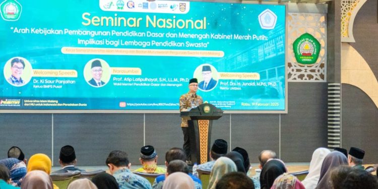 Wamen Dikdasmen di Unisma