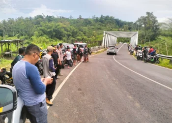 hanyut di sungai