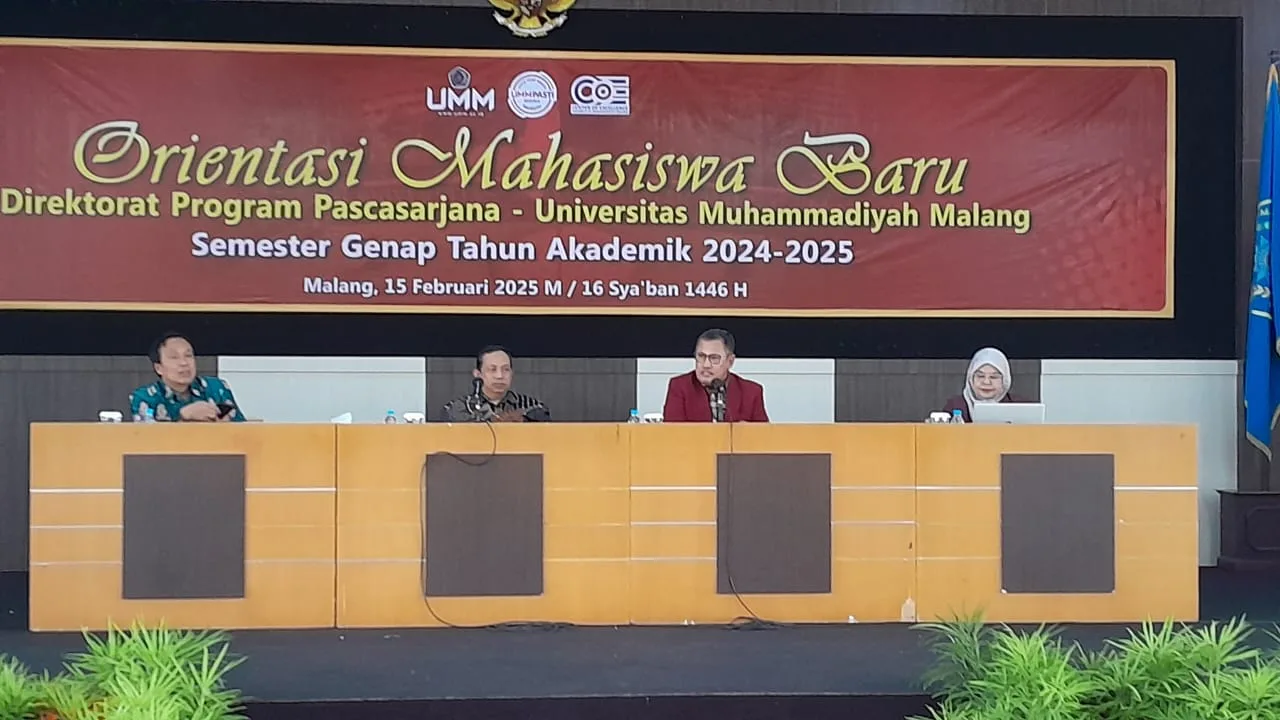 Rektor UMM, Prof. Dr. Nazaruddin Malik, S.E, M.Si memberikan sambutan di acara Masa Orientasi Mahasiswa Baru Program Pascasarjana UMM./Foto: Tugumalang.id/Bagus Rachmad Saputra.