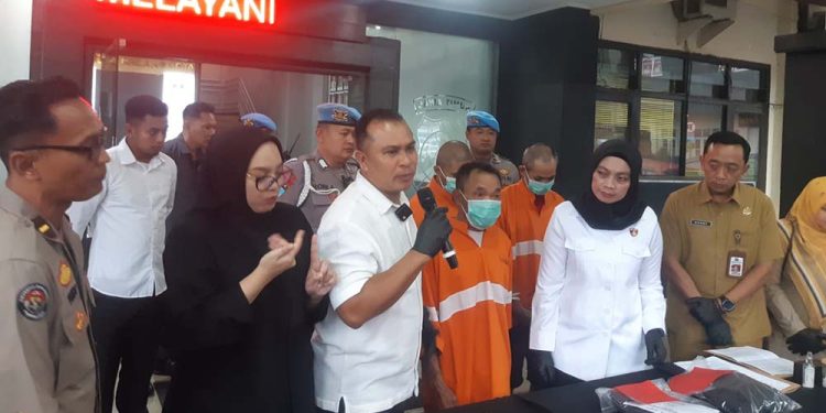 Cabuli Anak Tetangga