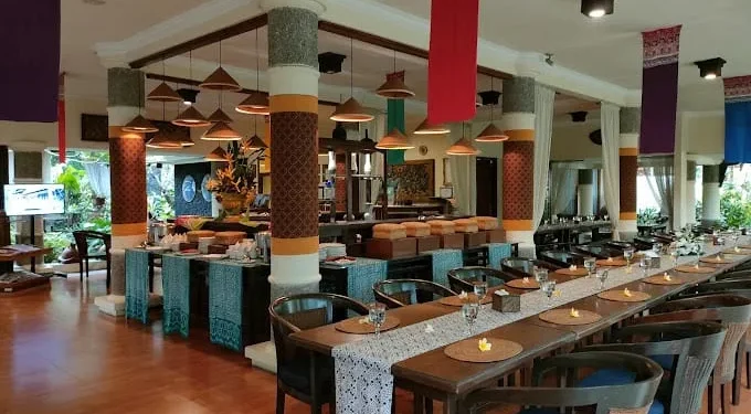 Rekomendasi tempat bukber di Malang yang cocok buat orang banyak. /Foto: Google Review Taman Indie Resto/ Danny Widyakusuma.