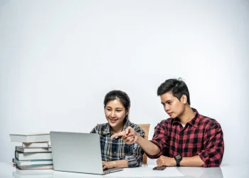 Informasi pengumuman SPAN PTKIN 2025 yang diumumkan pada hari Kamis, 27 Maret 2025. /Foto: Freepik.com/jcomp.