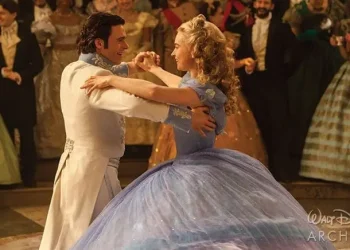 Potongan film Disney live action Cinderella. (Foto: Pinterest)