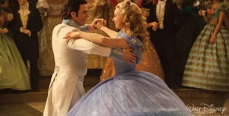 Potongan film Disney live action Cinderella. (Foto: Pinterest)