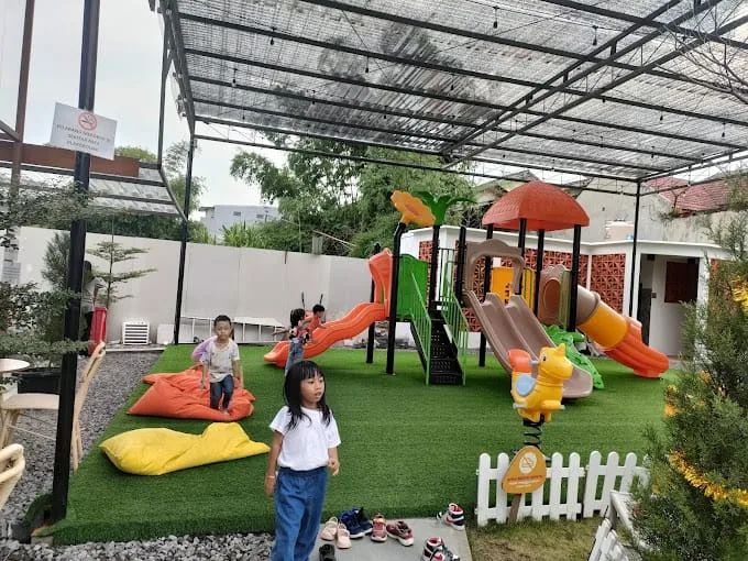Playground anak-anak di Piataland./Foto: Google Review/JP Vicka.