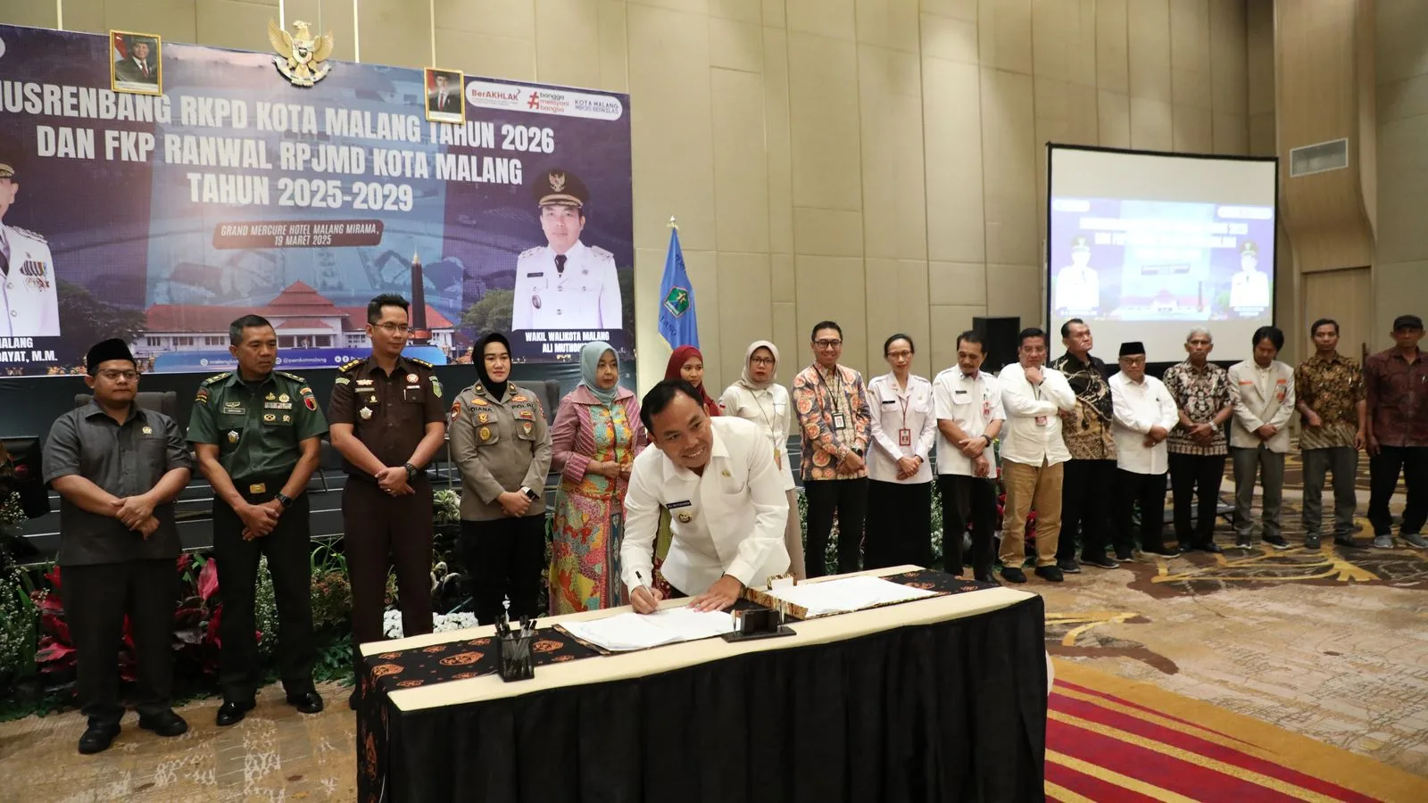 Wakil Wali Kota Malang, Ali Muthohirin dalam Musrenbang RKPD dan Forum Konsultasi Publik rancangan awal RPJMD Kota Malang 2025-2029 (dok. Prokopim Setda Kota Malang)