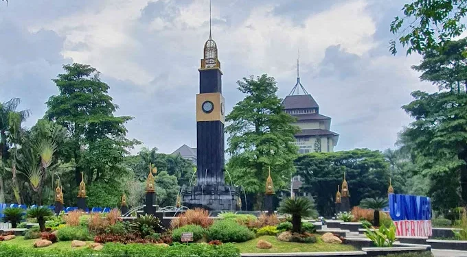 Informasi besaran UKT di UB untuk jalur SNBT dan Mandiri sebagai referensi bagi calon mahasiswa baru. /Foto: Google Review UB/Ihdin Ahmad.
