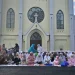 Potret kesejukan umat beragama terekam saat momen Idul Fitri 2025 di Kota Malang, Jawa Timur. Foto: Azmy