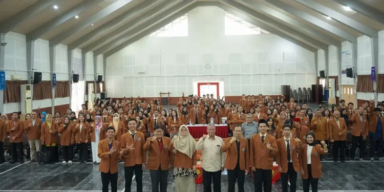 Pelantikan pengurus Ormawa Unikama masa bakti 2024-2025. /Foto: Dok.Unikama