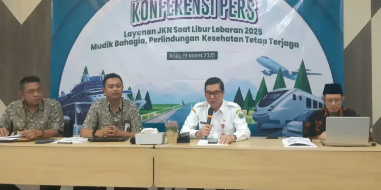 Konferensi pers BPJS Kesehatan Malang dalam memastikan layanan saat libur Lebaran 2025. (Foto/M Sholeh)