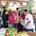 Muhammad Ikhsan, warga Arjosari membagikan 7 ton beras ke warga Malang. (Foto/M Sholeh)