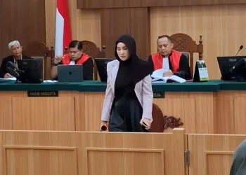 Shandy Purnamasari sebagai saksi sidang Isa Zega.