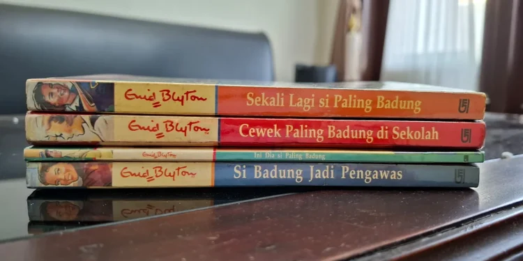 Seri buku cerita Enid Blyton