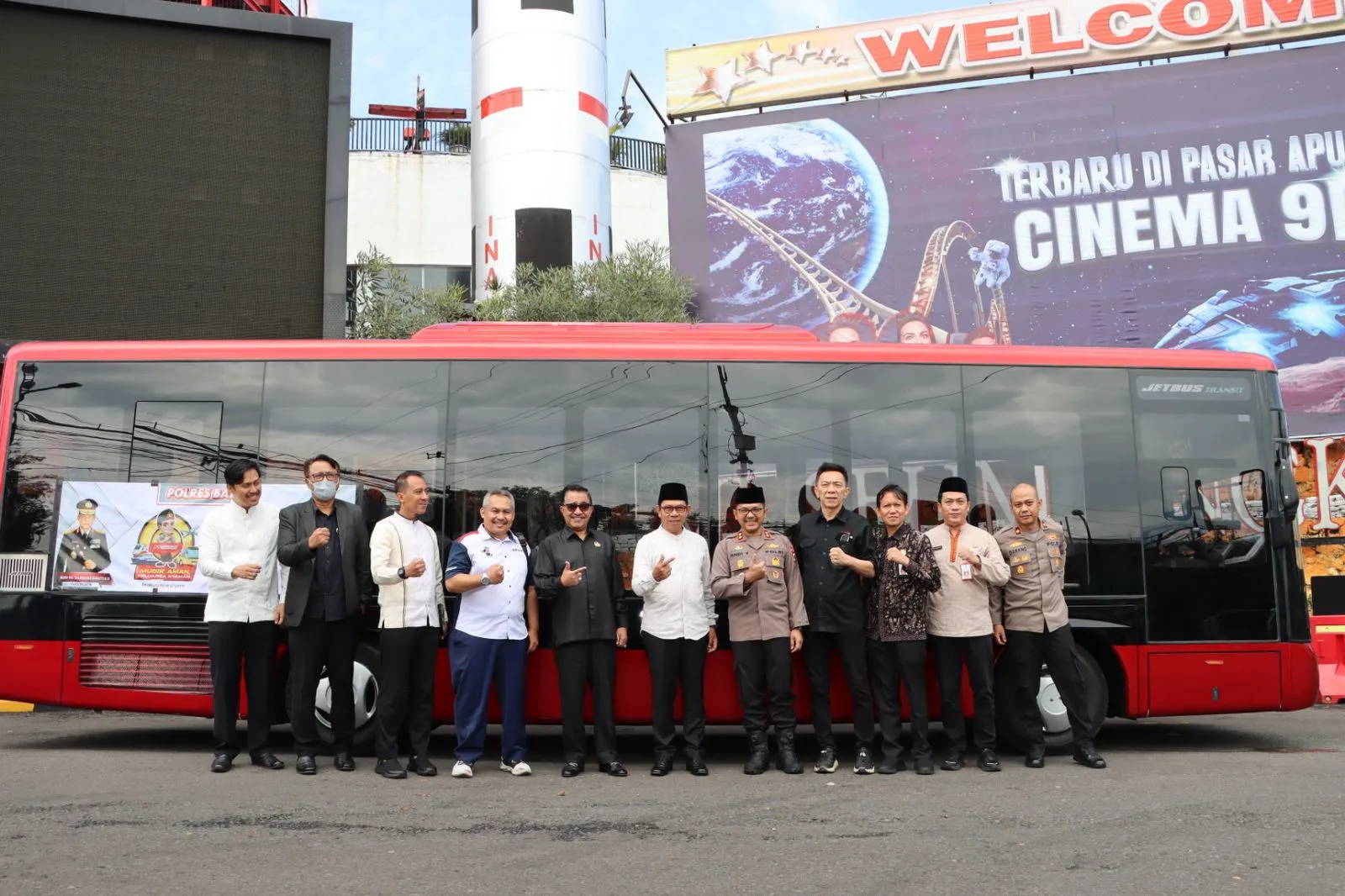 Shuttle bus wisata