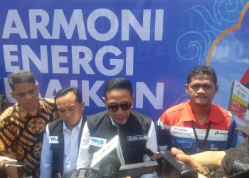 Wali Kota Malang, Wahyu Hidayat memaparkan hasil sidak di Pasar Gandang, Bulog dan Pertamina. (Foto/M Sholeh)