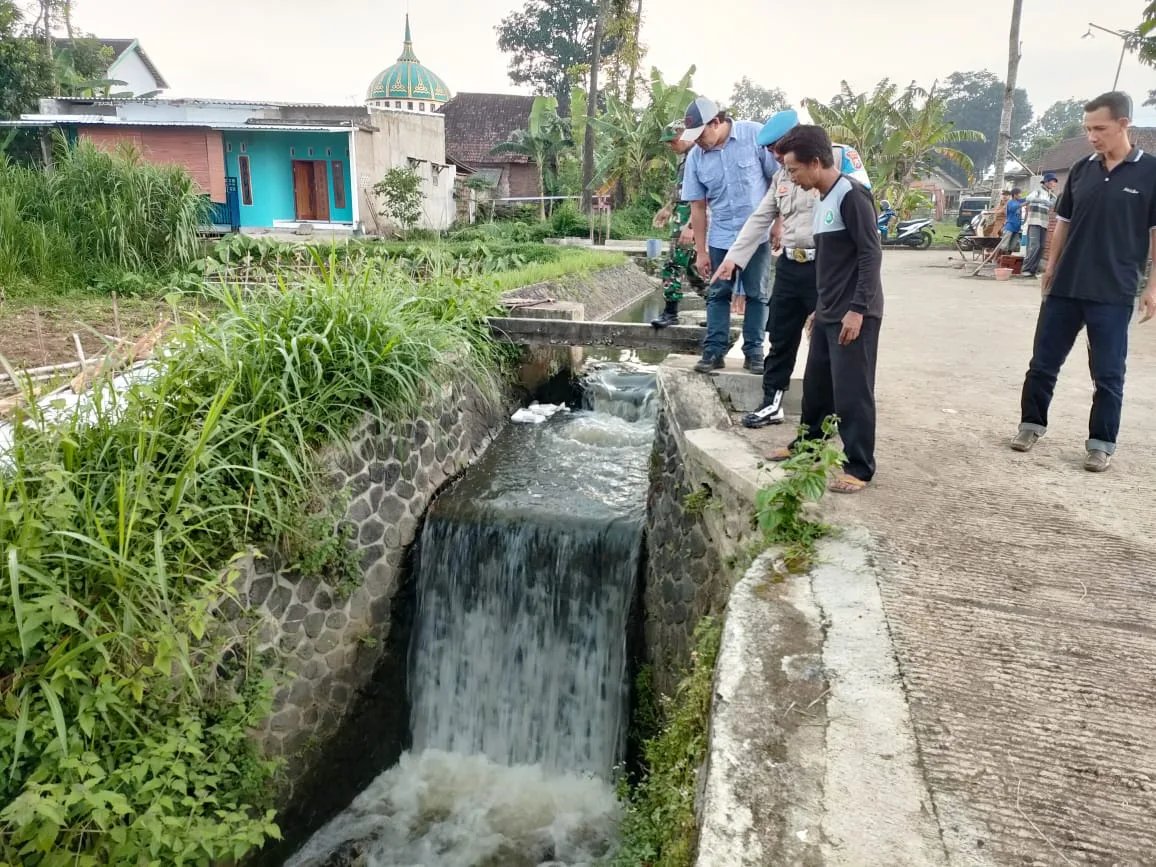 Lokasi ditemukannya bayi laki-laki dalam kondisi tewas. Foto: Polsek Jabung