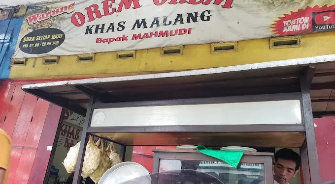 Warung Orem-orem Pak Mahmudi yang ada di Singosari, Kabupaten Malang./Foto: Google Review/E.Y. Pranggo.