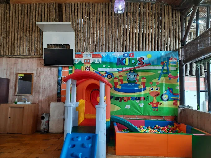 Fasilitas playground di Ocean Garden Suhat./Foto: Google Review/Siendy Kurniawan.