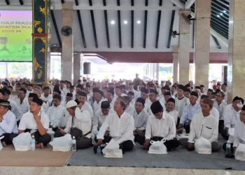 Calon Jemaah Haji mengikuti pembukaan manasik haji di Pendopo Agung Kabupaten Malang. Foto: Aisyah Nawangsari Putri