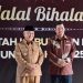 Bupati Malang, Sanusi (kiri) mendampingi Bupati Aceh Tengah, Haili Yoga (kanan) saat mengunjungi Kabupaten Malang. Foto: Aisyah Nawangsari Putri
