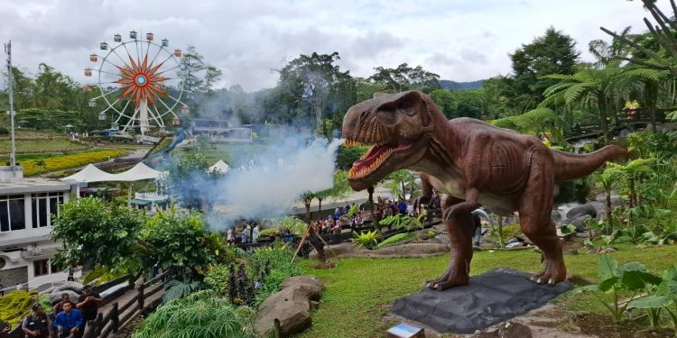 Wahana baru Dino Ranch di Taman Rekreasi Selecta Kota Batu Foto: Azmy