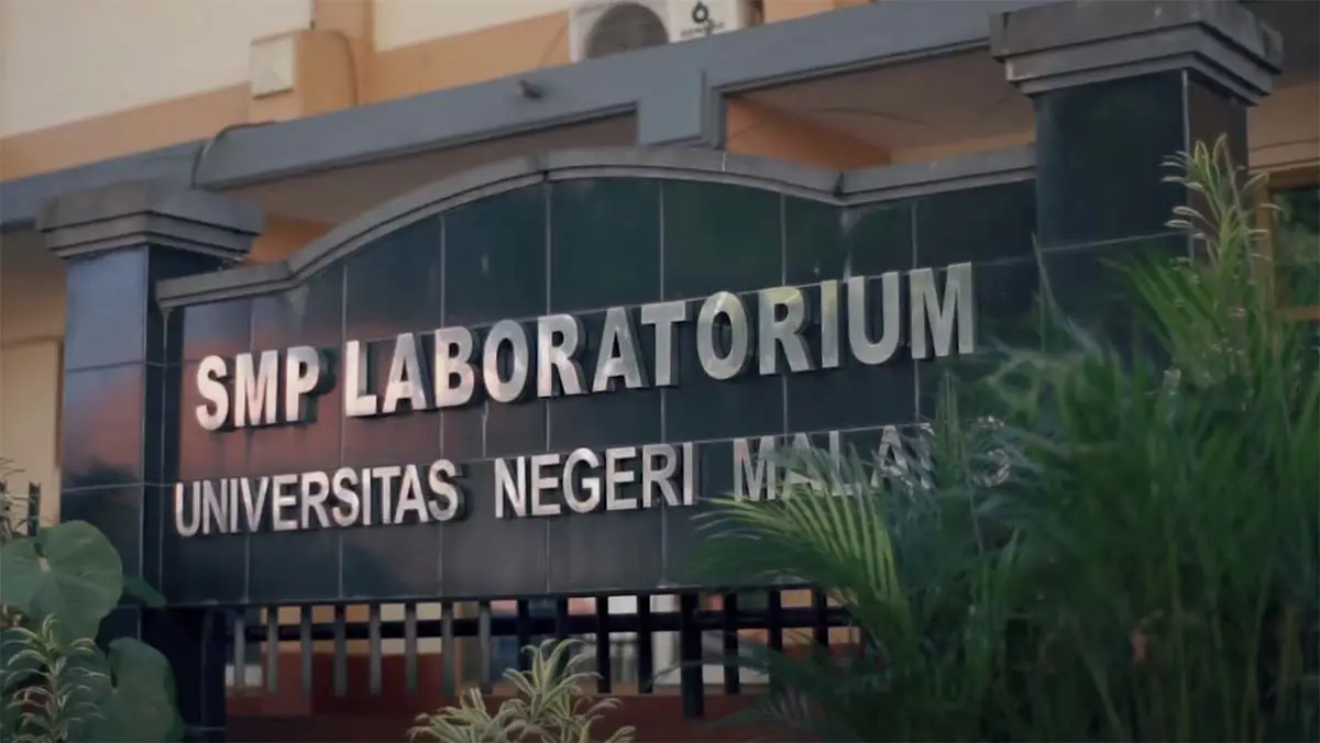 SMP Laboratorium UM