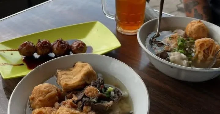Berburu Bakso Malang