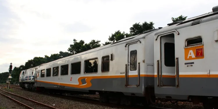 tiket kereta api