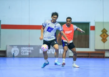 Pemain Unggul FC berlatih