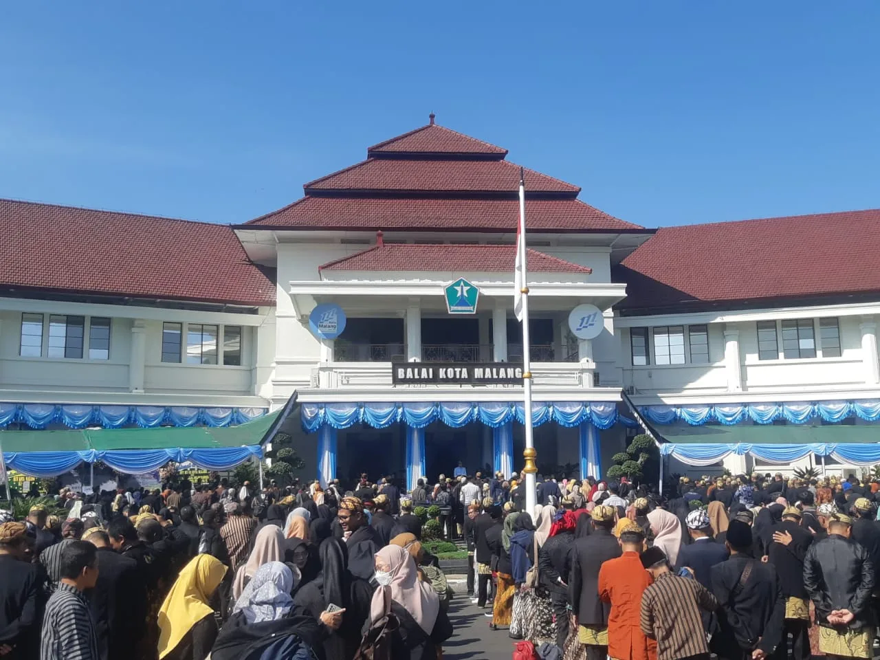 Halal bi halal dan perayaan Ultah ke-111