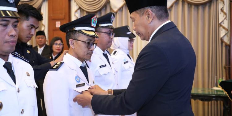 Wali Kota Malang, Wahyu Hidayat melantik 94 pejabat administrator hingga fungsional. (Foto/dok. Prokopim Setda Kota Malang)