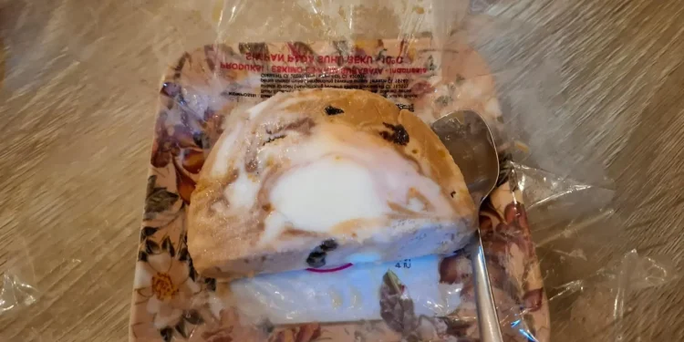 Es krim potong di Griya Eskimo. Foto: Aisyah Nawangsari Putri