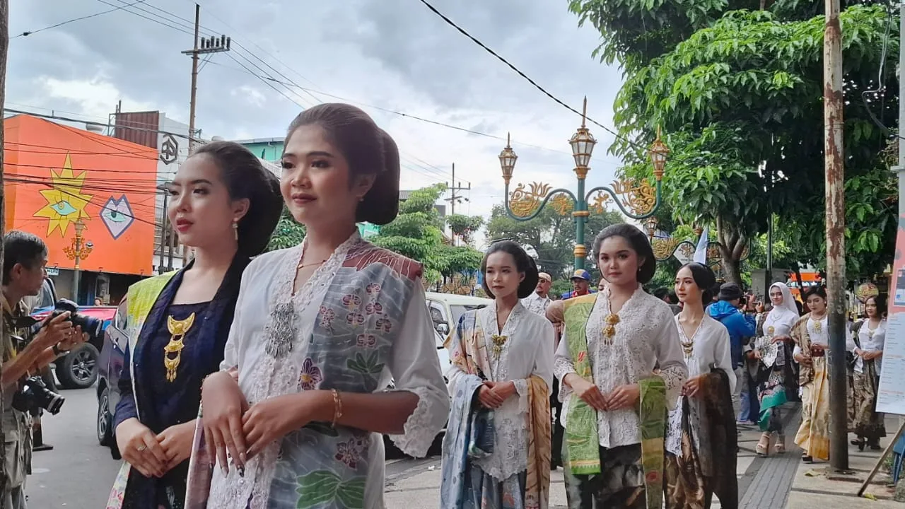 Fashion on the street di Kayutangan heritage