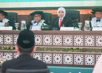 Gubernur Khofifah hadiri disertasi doktor LPPD Jatim di Unisma