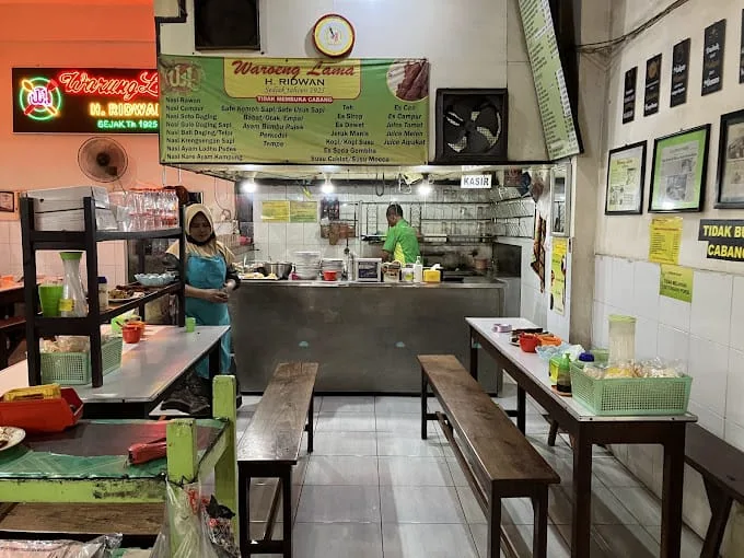 Warung lama