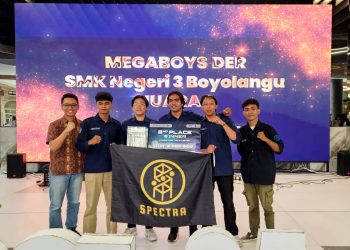Para mahasiswa ITN Malang yang berhasil juara 2 lomba kuat tekan beton. Foto/dok ITN Malang