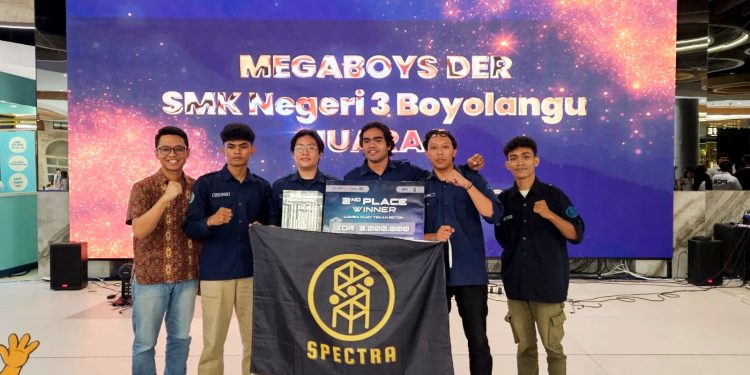 Para mahasiswa ITN Malang yang berhasil juara 2 lomba kuat tekan beton. Foto/dok ITN Malang