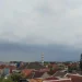 Prakiraan cuaca Malang untuk Rabu, 21 Mei 2025, cerah berawan dan potensi hujan di sore hari. /Foto: Tugumalang.id/Bagus Rachmad Saputra