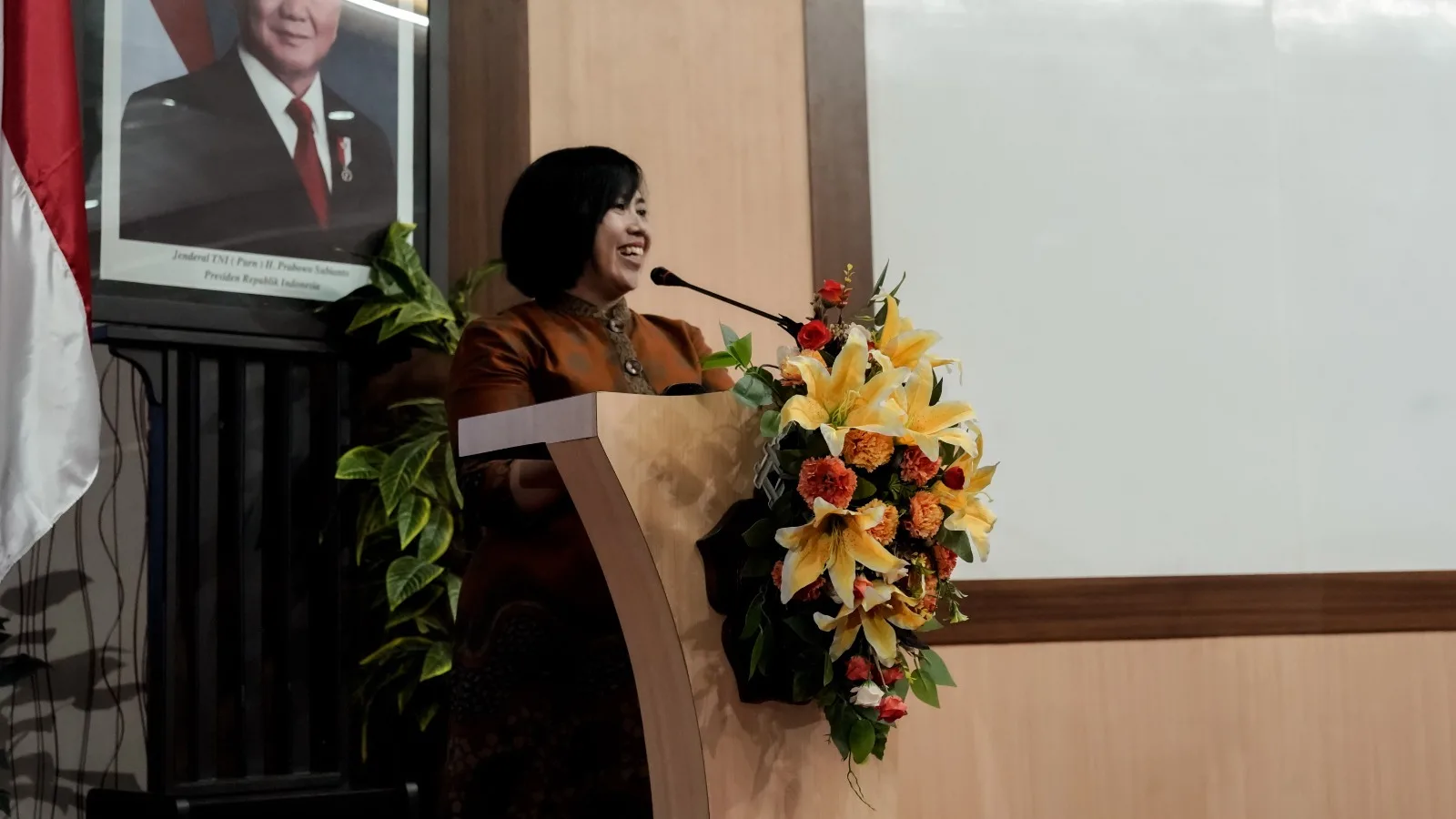 Sambutan Dekan FIP Unikama, Dr. Cicilia Ika Rahayu Nita, M.Pd yang menyampaikan pentingnya kolaborasi antar institusi perguruan tinggi./Foto: Dok. Unikama