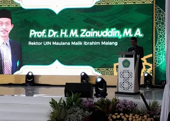Rektor UIN Malang, Prof. Dr. HM. Zainuddin, MA memberikan sambutan di acara peresmian Gedung Arrahim Kampus 3 yang bertaraf internasional./Foto: Tugumalang.id/Bagus Rachmad Saputra