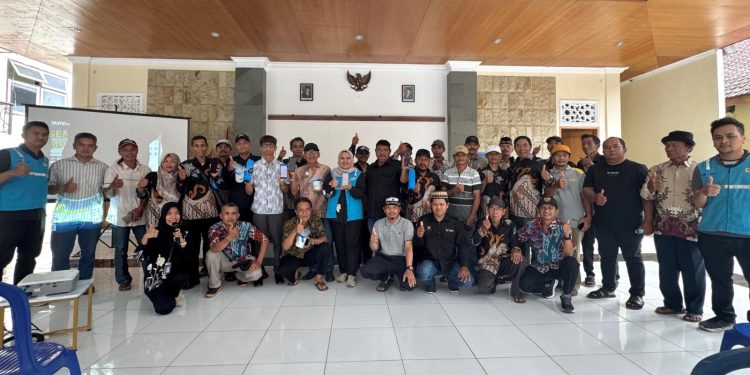 PLN Sumberpucung Sosialisasikan Aplikasi PLN Mobile. Foto/dok