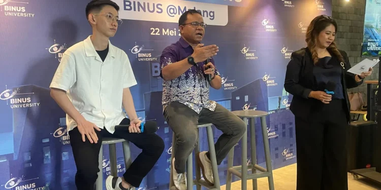 Direktur Binus Malang, Dr. Robertus Tang Herman, S.E., M.M mengungkap kunci 100 persen lulusannya terserap di dunia kerja (M Sholeh)