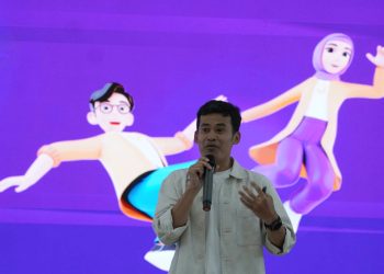 Consumer Business Community Manager Bank Jago, Edo Velnadika memberikan edukasi soal ketahanan finansial. (Foto/ist)