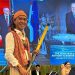 Joko Tebon, saat diundang memainkan didgeridoo di Istana Negara. Foto: Dok