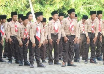 Informasi lengkap jadwal dan jalur pendaftaran SPMB SMP Kota Malang tahun ajaran 2025/2026. /Foto: Unsplash.com/Mufid Majnun