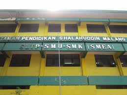 SMK Shalahuddin.