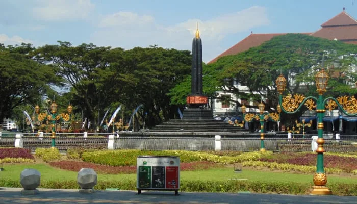 Alun-alun Tugu Malang